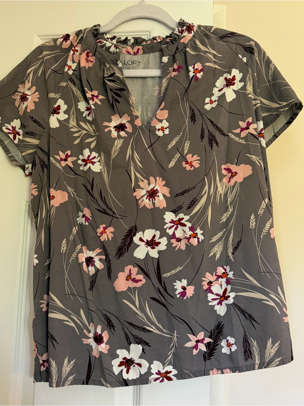 LOFT Gray Floral Short Sleeve Peasant Blouse